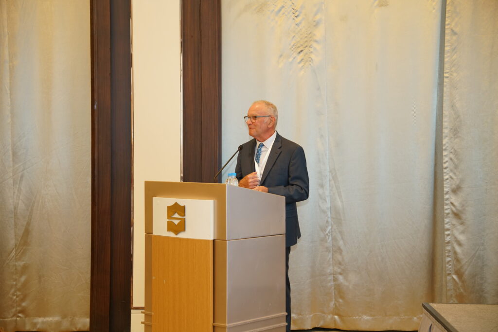 Mr. Michael MacDonald